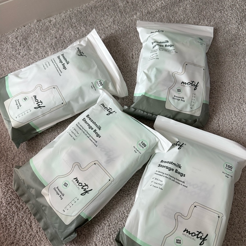 Bogs Breastmilk Storage Bags - White and Gray- #4